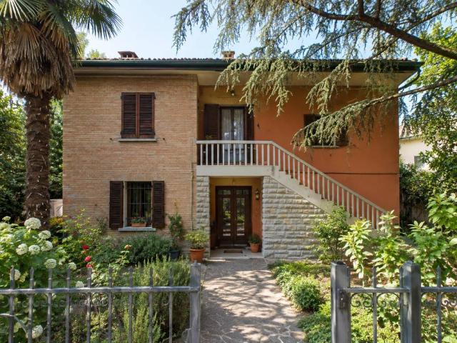 Casa indipendente in vendita a Bologna BO