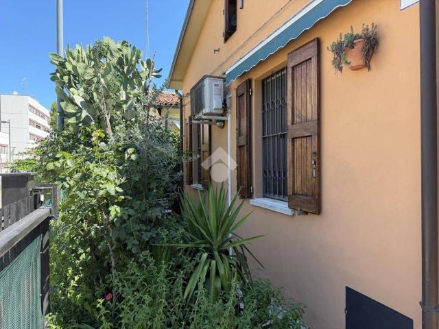 Casa indipendente in vendita a Bologna BO