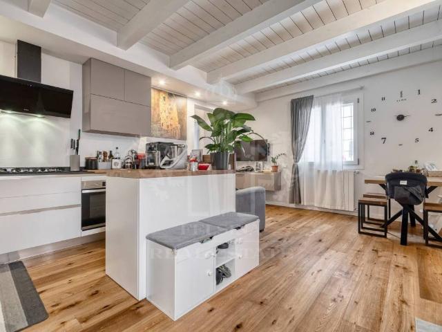 Casa indipendente in vendita a Bologna BO