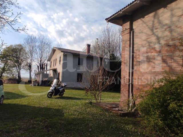 Casa indipendente in vendita a Bologna BO