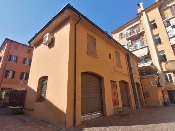 Casa indipendente in vendita a Bologna BO