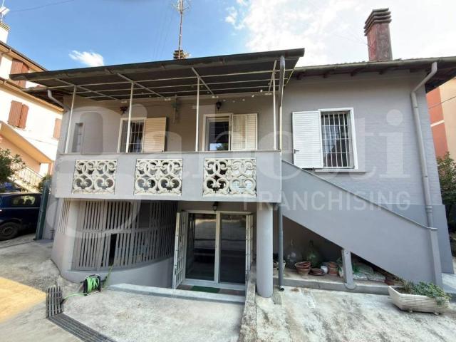 Casa indipendente in vendita a Bologna BO