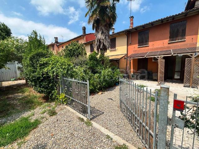Casa indipendente in vendita a Bologna, Noce Pescarola