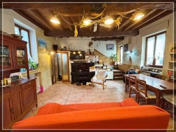 Casa indipendente in vendita a Bollate MI