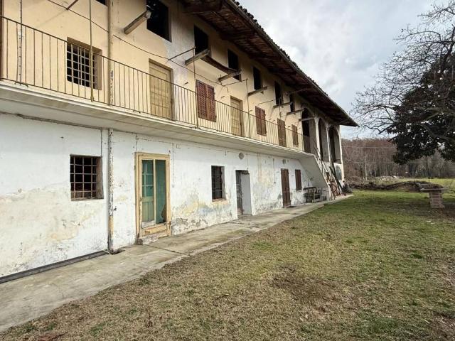 Casa indipendente in vendita a Bollengo TO