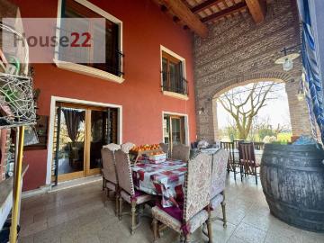 Casa indipendente in vendita a Bolzano Vicentino VI