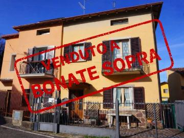 Casa indipendente in vendita a Bonate Sopra BG
