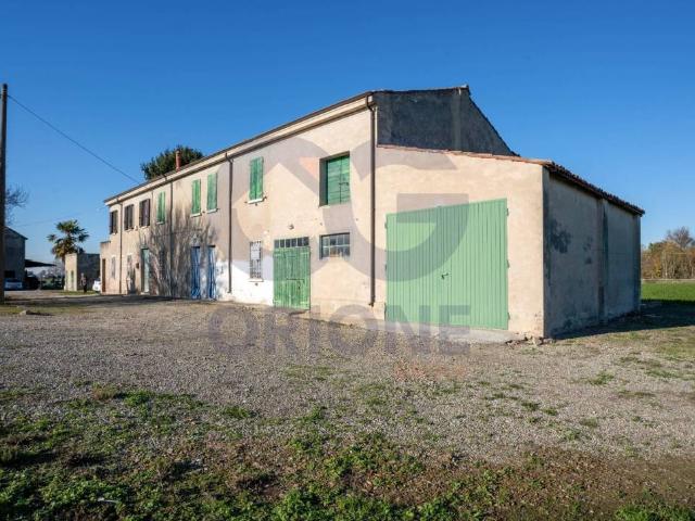Casa indipendente in vendita a Bondeno FE