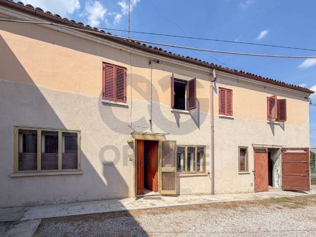 Casa indipendente in vendita a Bondeno FE