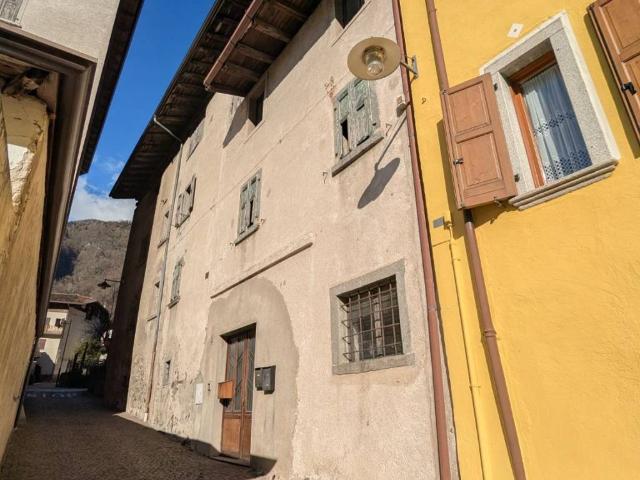 Casa indipendente in vendita a Borgo Chiese TN