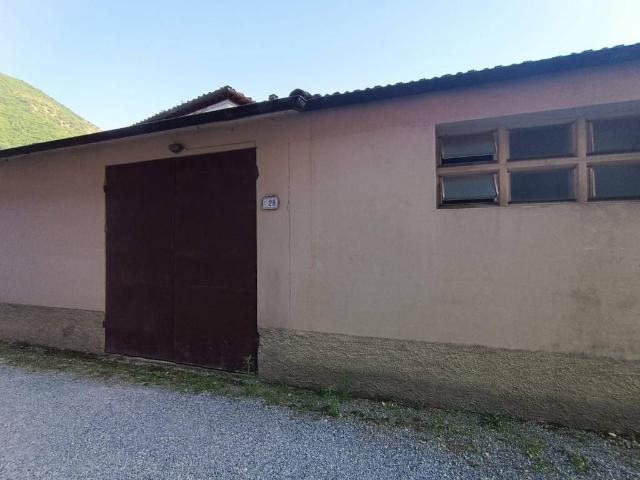 Casa indipendente in vendita a Borgo a Mozzano LU