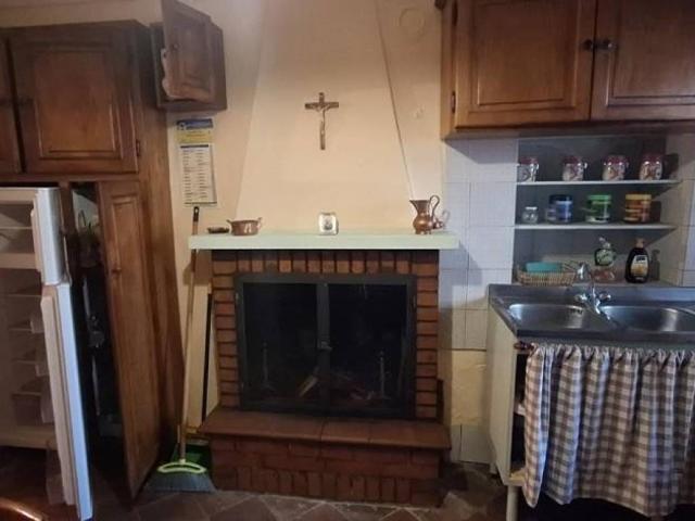 Casa indipendente in vendita a Borgo a Mozzano LU
