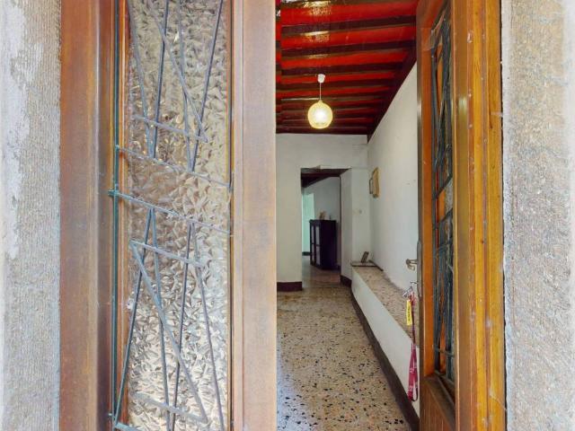 Casa indipendente in vendita a Borgo a Mozzano LU