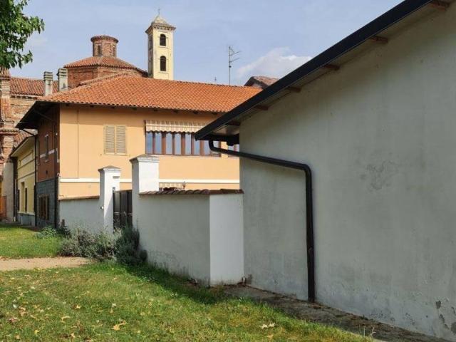 Casa indipendente in vendita a Borgo d'Ale VC
