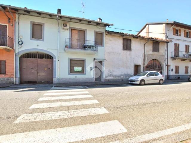 Casa indipendente in vendita a Borgo d'Ale VC