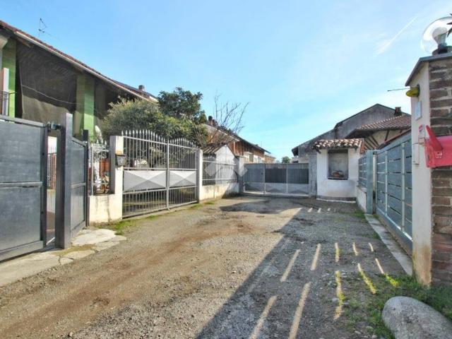 Casa indipendente in vendita a Borgo d'Ale VC