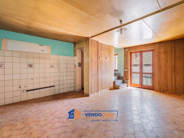 Casa indipendente in vendita a Borgo San Dalmazzo CN