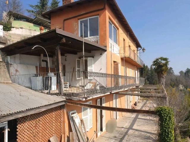 Casa indipendente in vendita a Borgo San Dalmazzo CN
