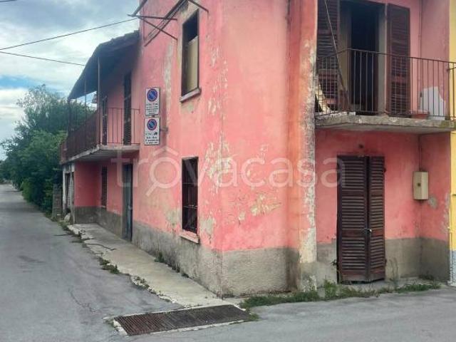 Casa indipendente in vendita a Borgo San Dalmazzo via Ticino