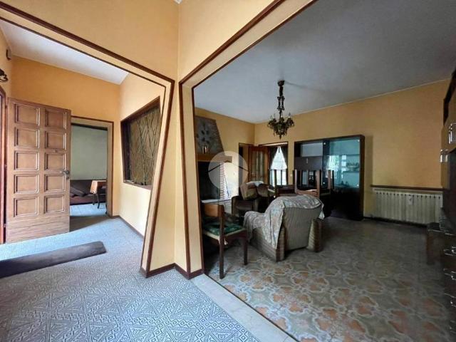 Casa indipendente in vendita a Borgo San Giacomo BS