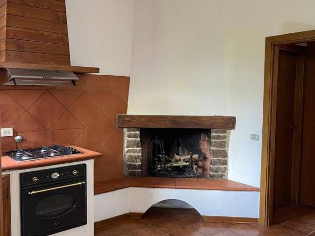 Casa indipendente in vendita a Borgo San Lorenzo FI