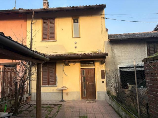 Casa indipendente in vendita a Borgo San Siro PV