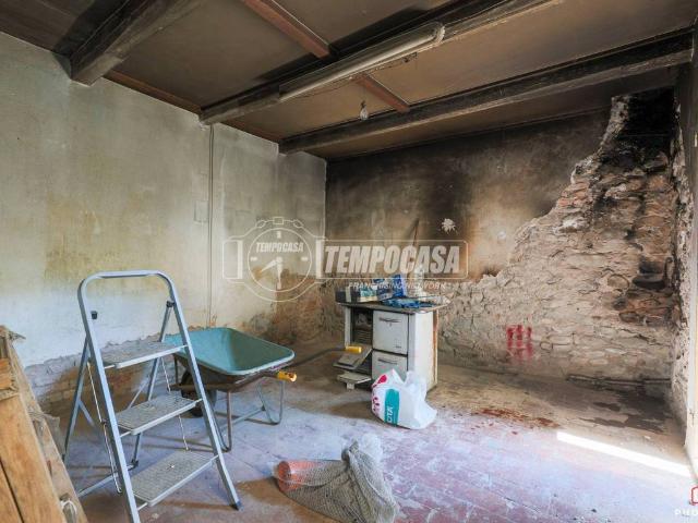 Casa indipendente in vendita a Borgo Tossignano BO