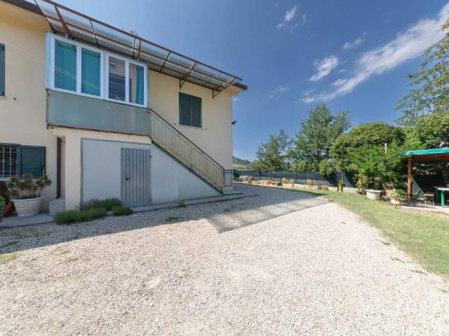 Casa indipendente in vendita a Borgo Tossignano BO