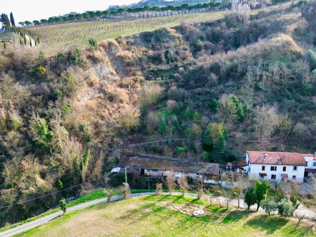 Casa indipendente in vendita a Borgo Tossignano BO