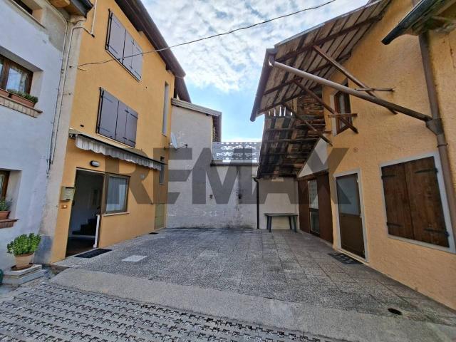 Casa indipendente in vendita a Borgo Valbelluna