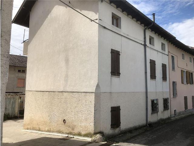 Casa indipendente in vendita a Borgo Valbelluna