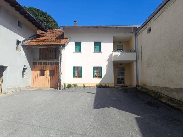 Casa indipendente in vendita a Borgo Valbelluna BL