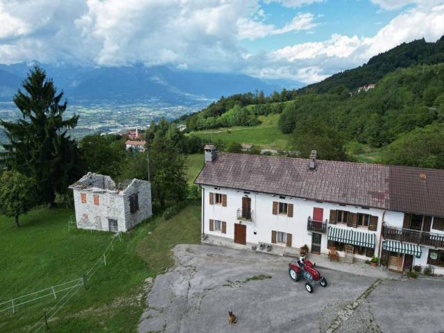 Casa indipendente in vendita a Borgo Valbelluna BL