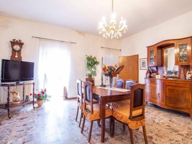 Casa indipendente in vendita a Borgo Velino RI