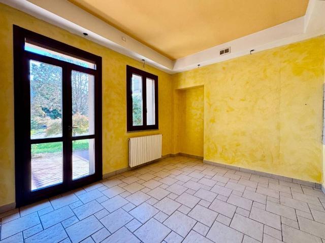 Casa indipendente in vendita a Borgo Vercelli VC