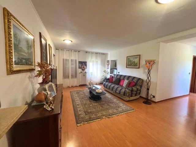 Casa indipendente in vendita a Borgo Vercelli VC