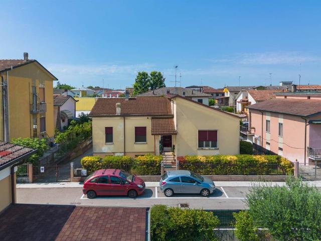 Casa indipendente in vendita a Borgo Virgilio MN