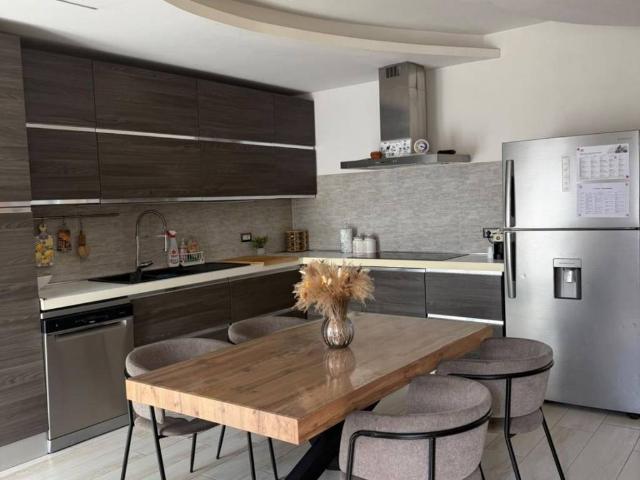 Casa indipendente in vendita a Borgolavezzaro NO