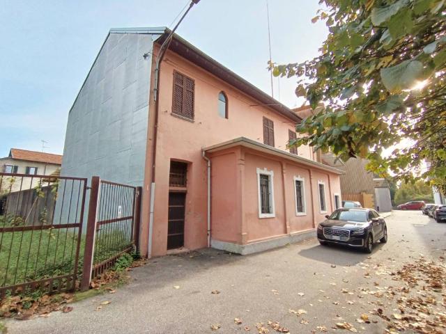 Casa indipendente in vendita a Borgomanero NO