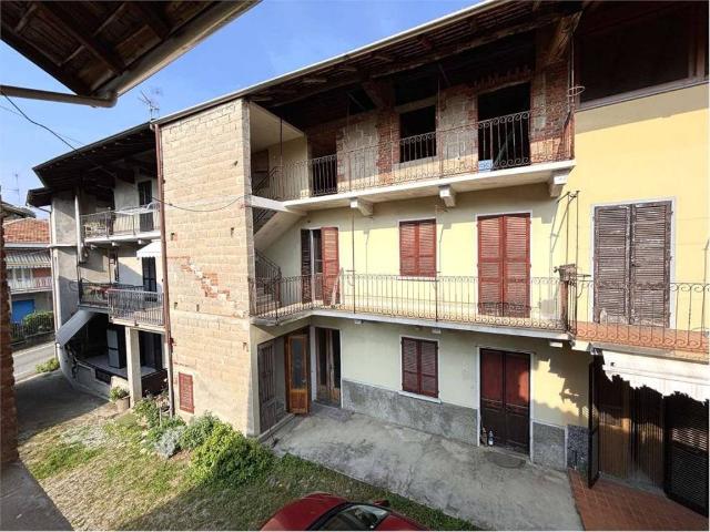 Casa indipendente in vendita a Borgomanero NO