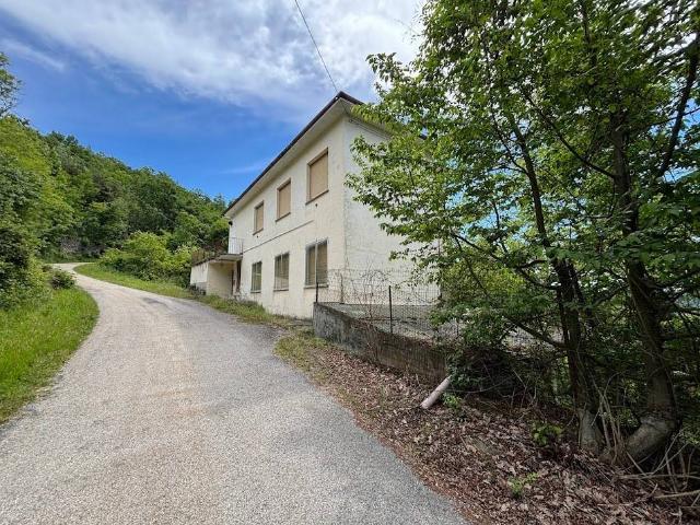 Casa indipendente in vendita a Borgomale CN