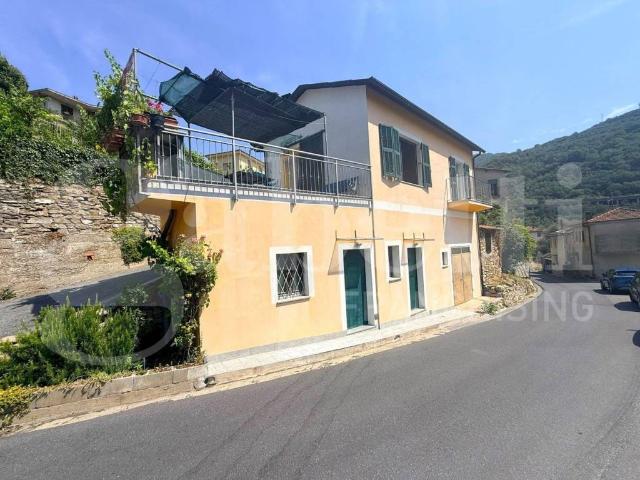 Casa indipendente in vendita a Borgomaro IM