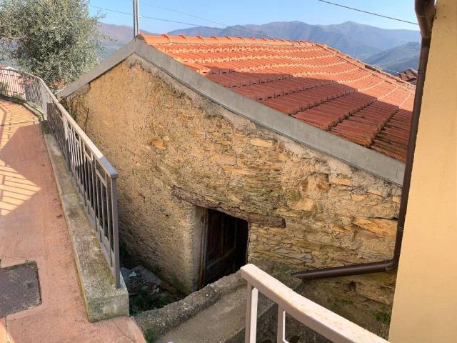 Casa indipendente in vendita a Borgomaro IM