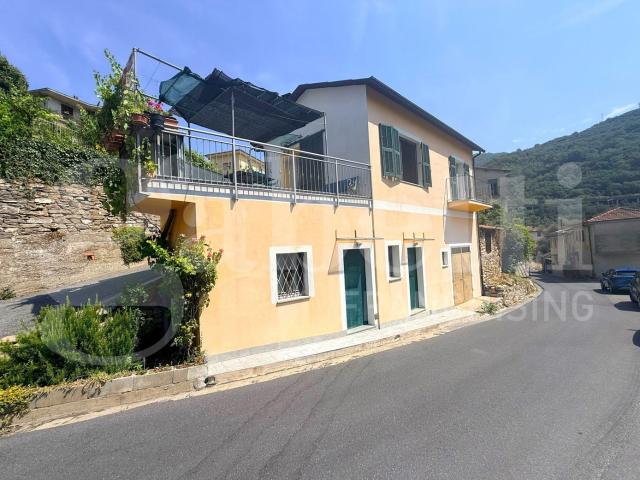 Casa indipendente in vendita a Borgomaro