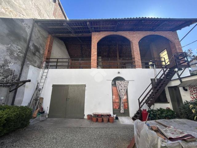 Casa indipendente in vendita a Borgomasino TO