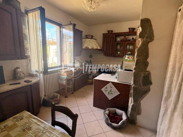 Casa indipendente in vendita a Borgonovo Val Tidone PC
