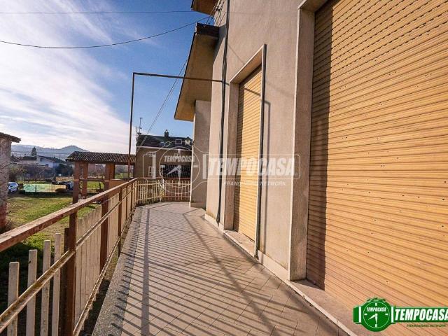 Casa indipendente in vendita a Borgonovo Val Tidone PC