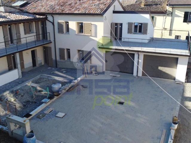 Casa indipendente in vendita a Borgonovo Val Tidone PC