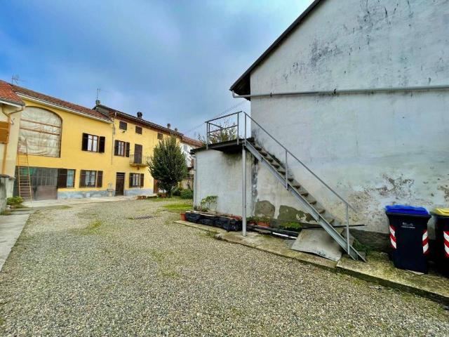 Casa indipendente in vendita a Borgoratto Alessandrino AL