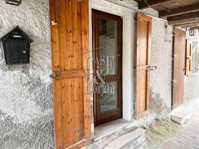 Casa indipendente in vendita a Borgoratto Mormorolo PV